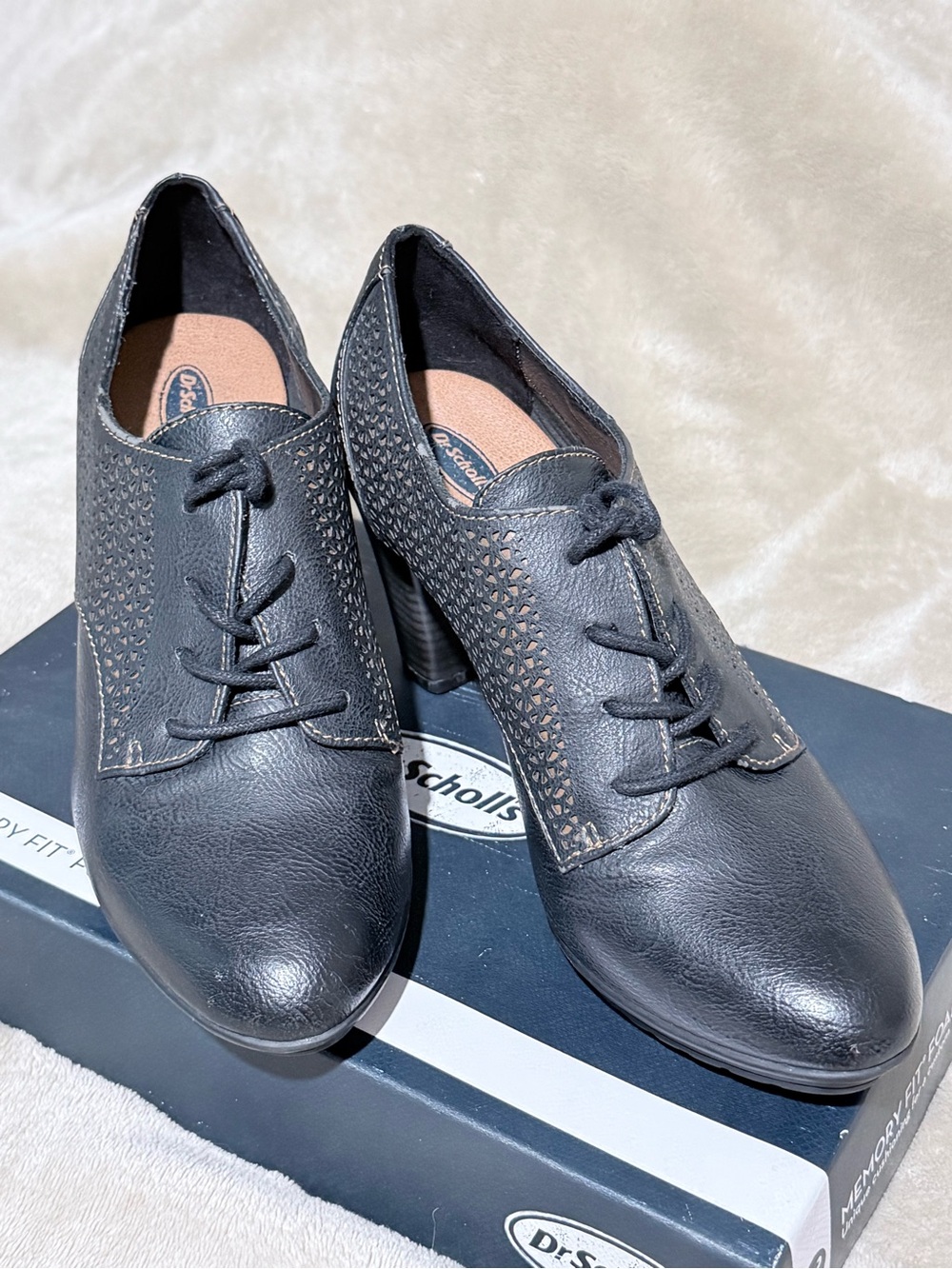 Dr. Scholl’s Kallen Black Perforated Lace-Up Heeled Oxfords Size 8M